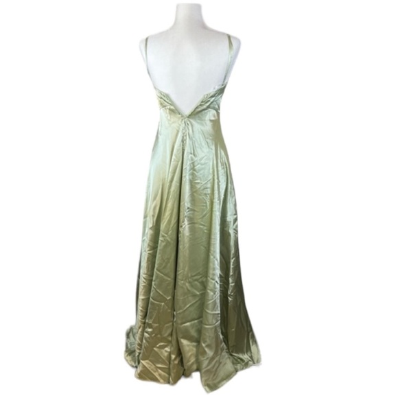 Speechless Juniors Pistachio Side Slit Satin Maxi Dress Size 1/XS - Picture 4 of 16